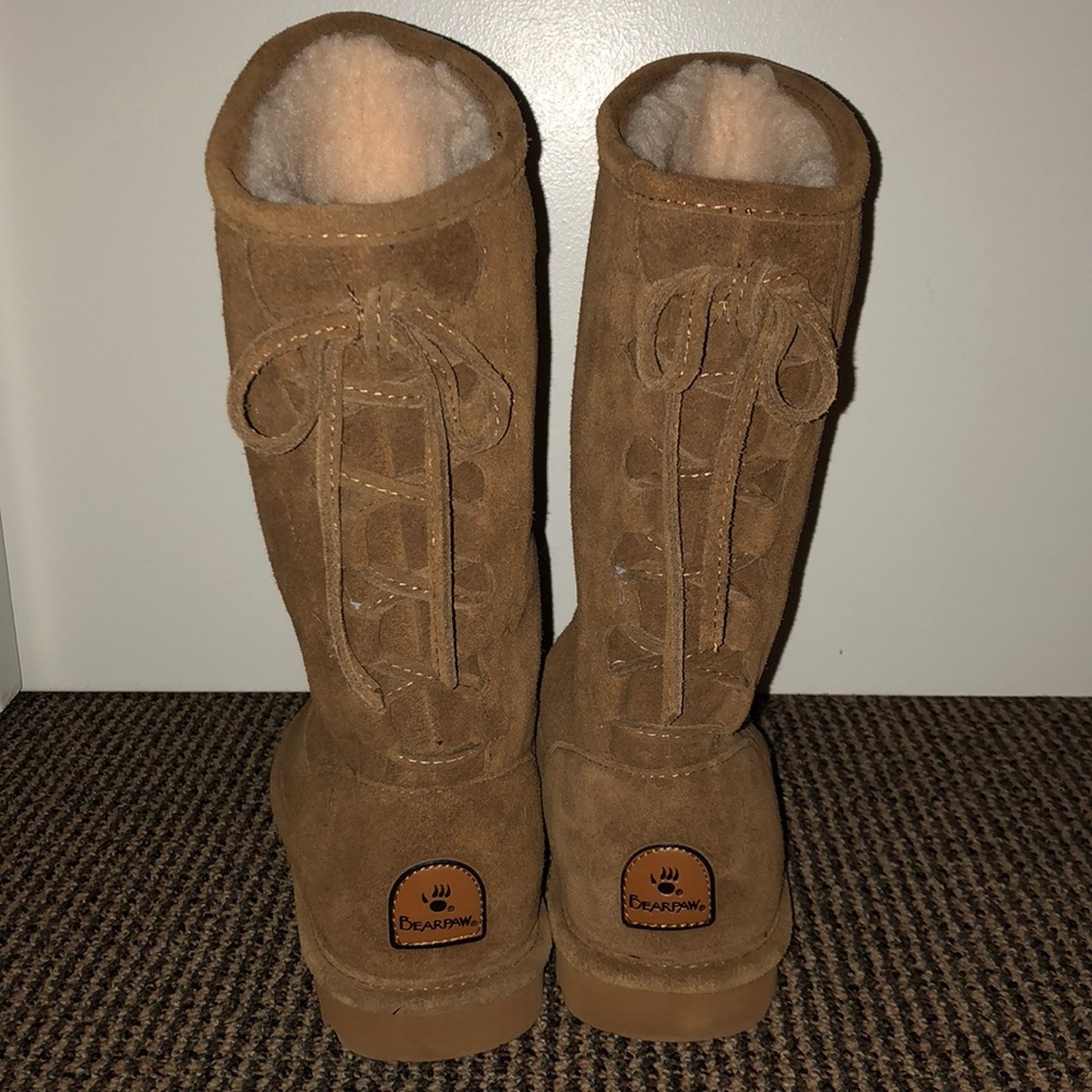 Bearpaw. Boots have only been worn 3 times!